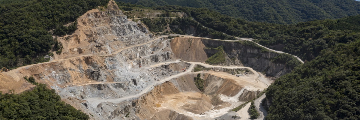 伊田砕石場